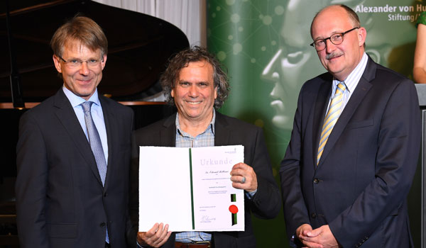 (l-r) Dr. Hans Christian Page, President of the Humboldt Foundation; Dr. Edward Belbruno; Dr. Michael Meister, German Ministry of Education and Research